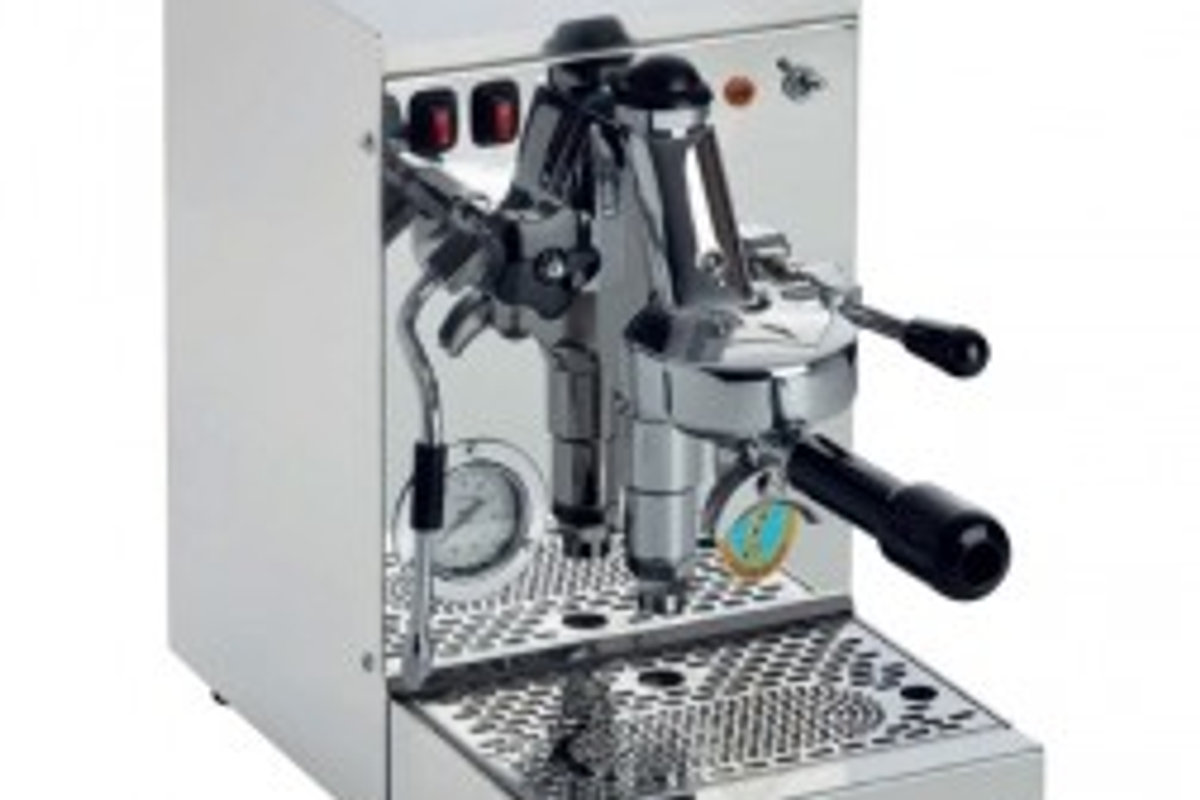מכונת אספרסו בריקולטה להשכרה