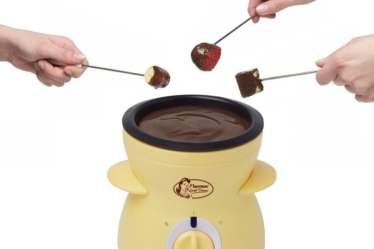 פונדו שוקולד חם להשכרה