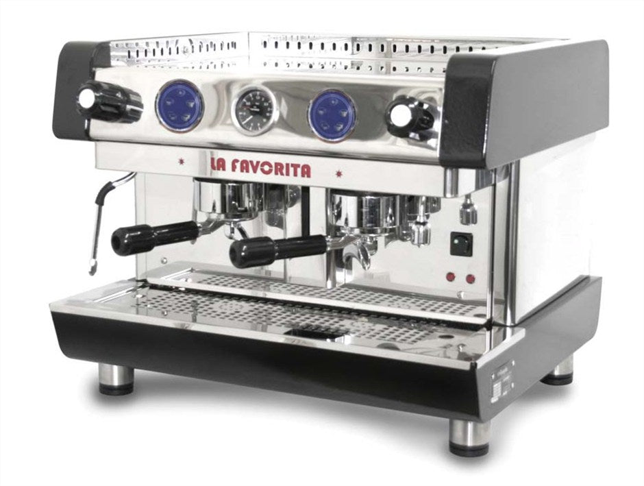 La Favorita 2head For Rent.jpg