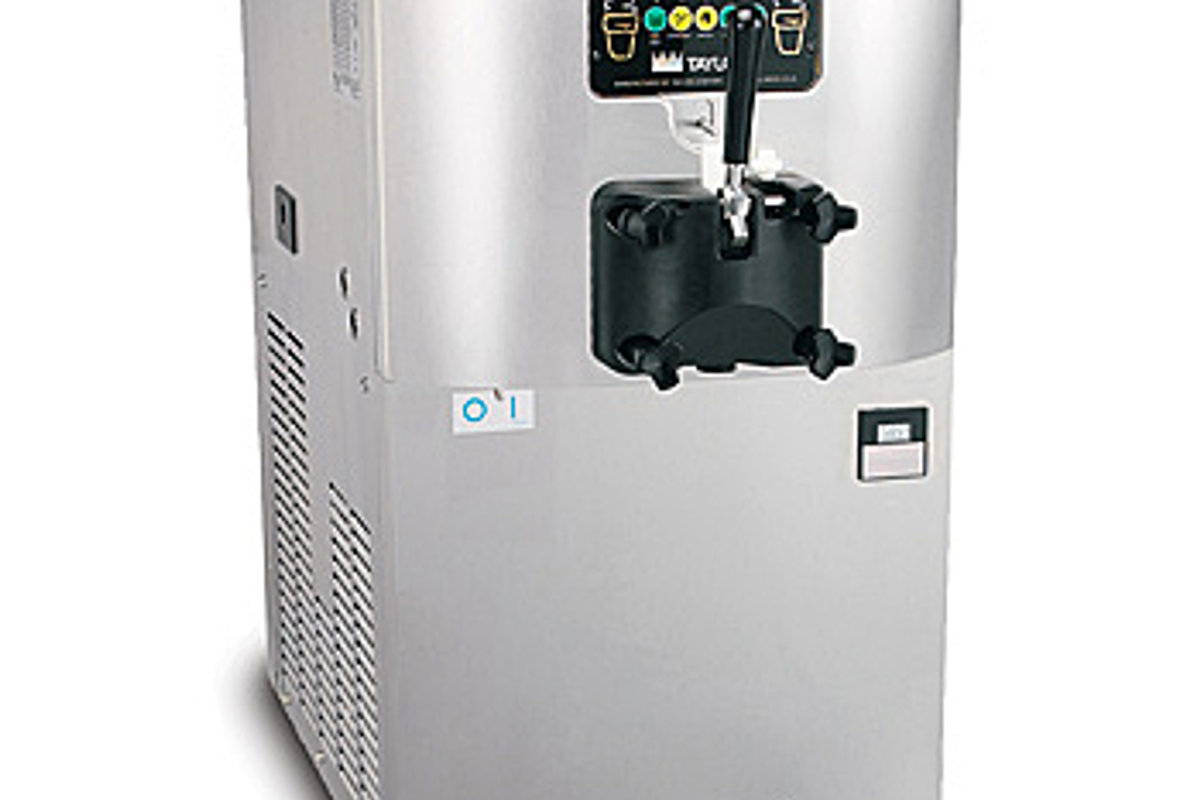 מכונת גלידה אמריקאית / יוגורט להשכרה